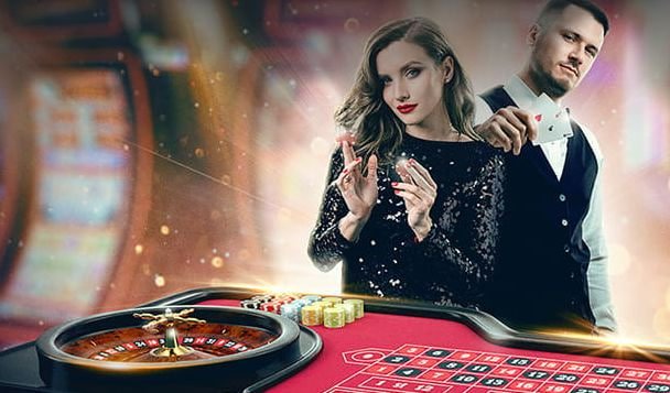 Live roulette wheel spin in HD studio